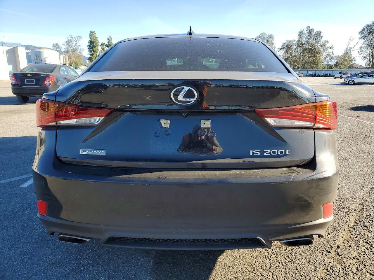 2017 Lexus Is 200t