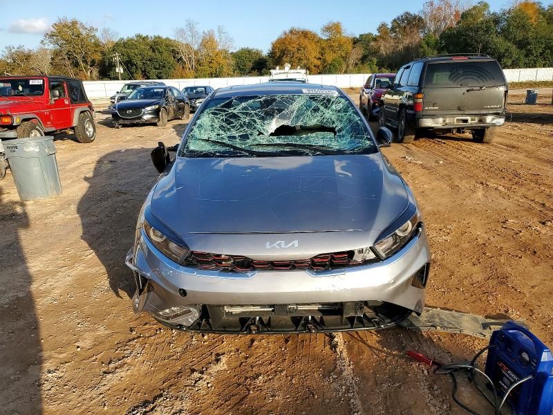 2022 KIA Forte gt Line