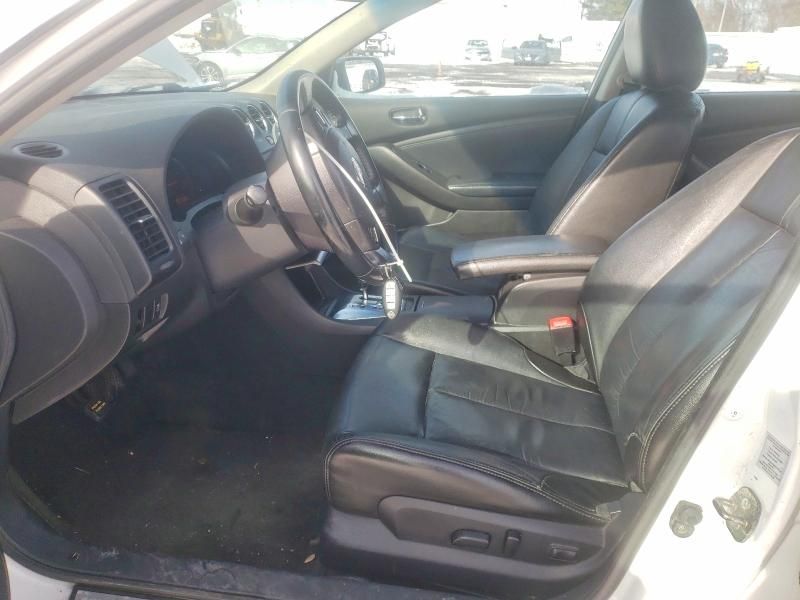 2011 Nissan Altima Base