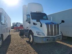 Salvage trucks for sale at Amarillo, TX auction: 2017 Peterbilt Tractor 2017 Peterbilt 579 Semi Truck