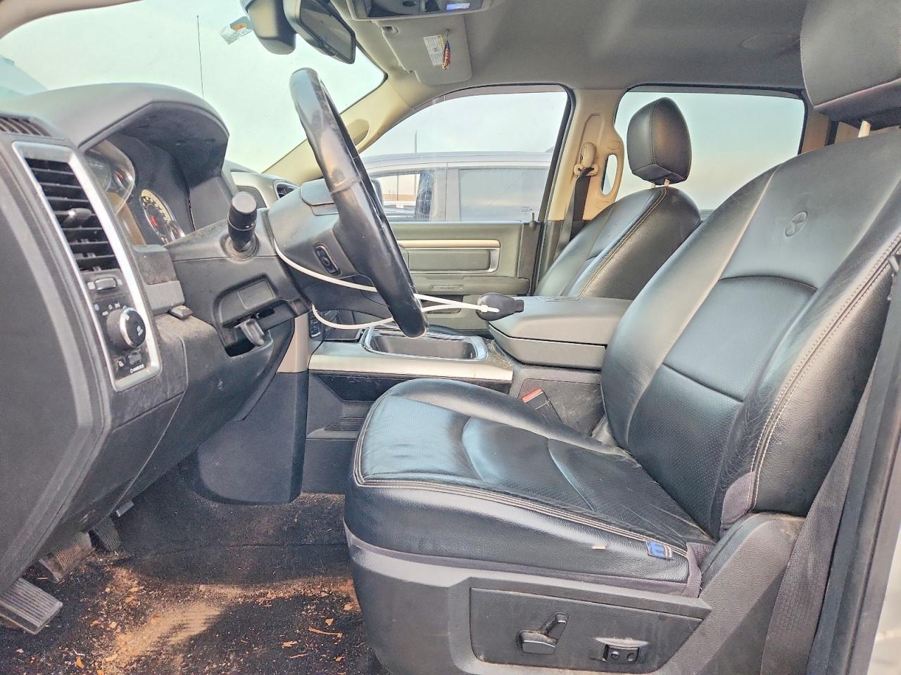 2016 Dodge Ram 1500 slt