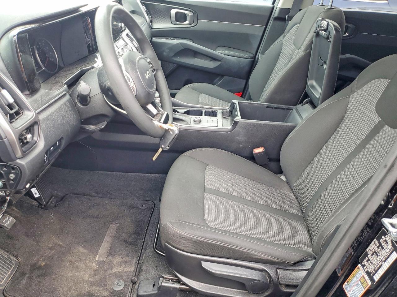 2023 KIA Sorento lx