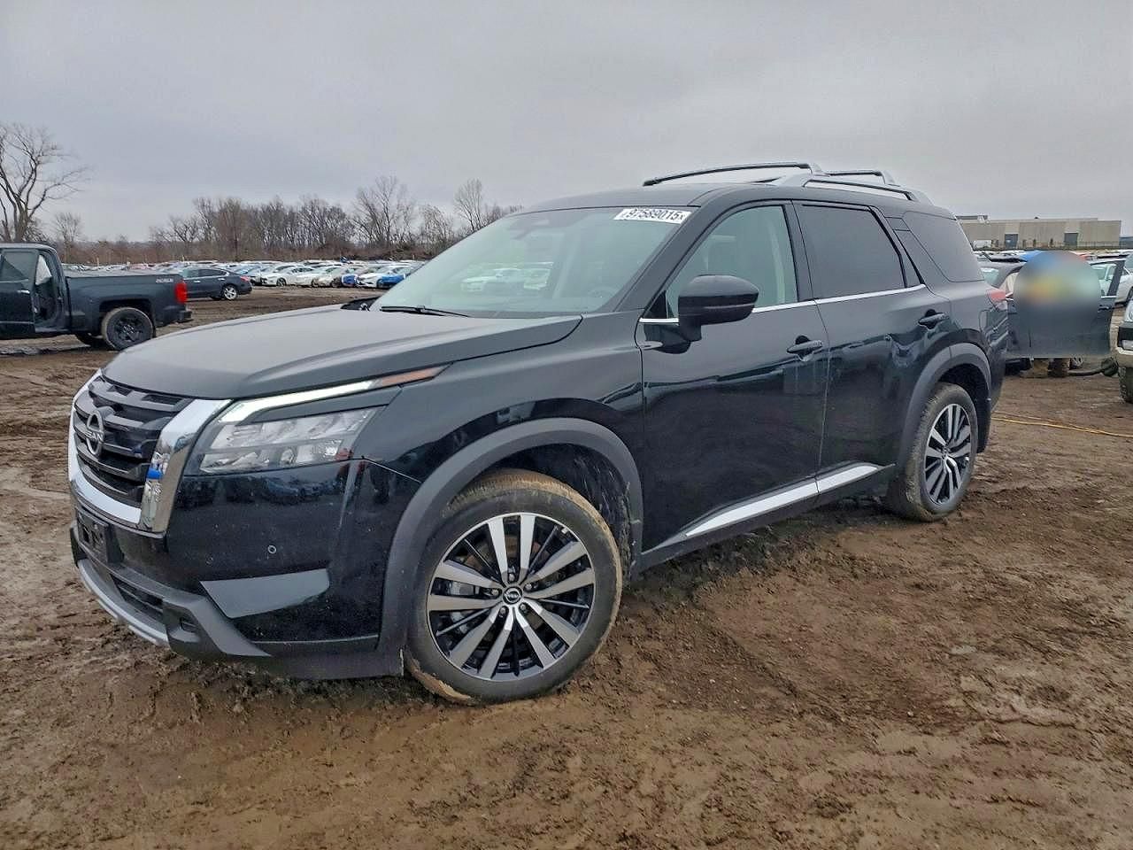 2025 Nissan Pathfinder Platinum