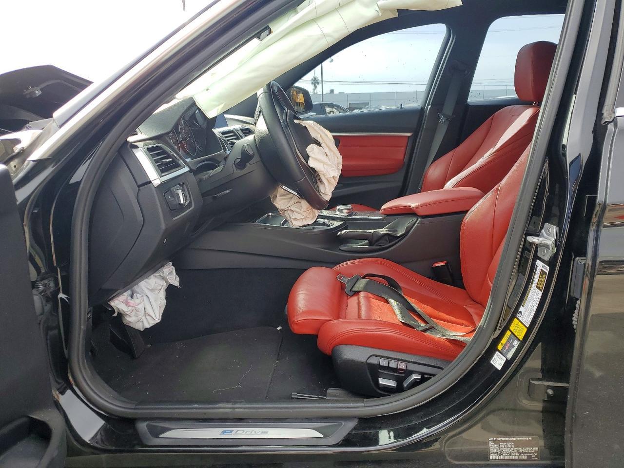 2017 BMW 330e