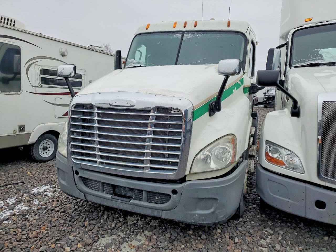 2013 Freightliner Cascadia Semi Truck