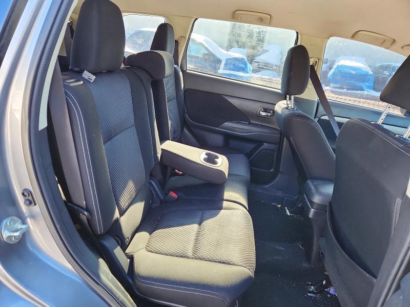 2018 Mitsubishi Outlander es