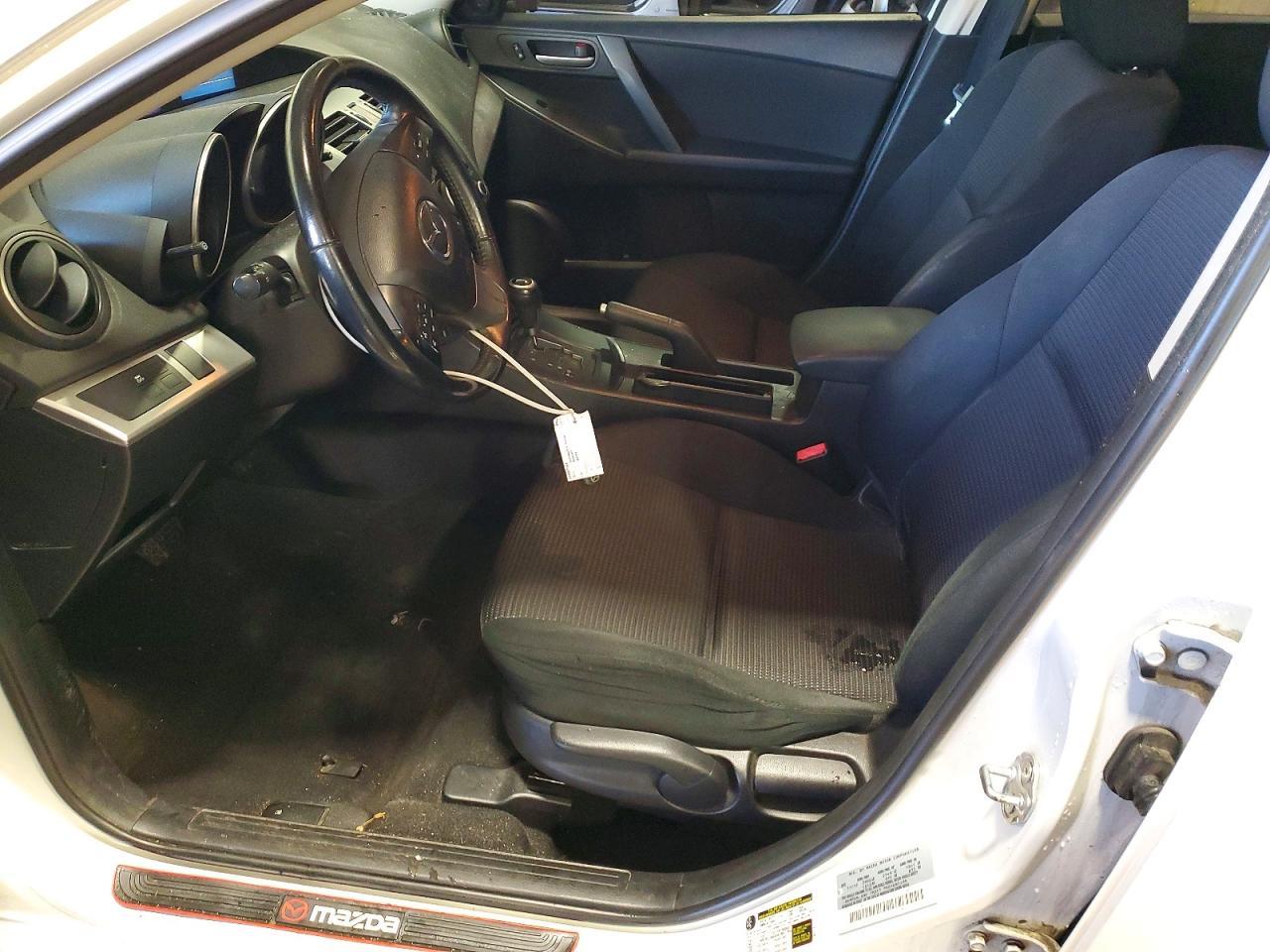 2013 Mazda 3 I