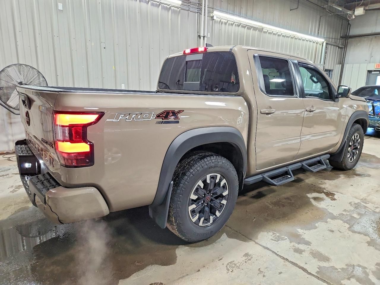 2023 Nissan Frontier s