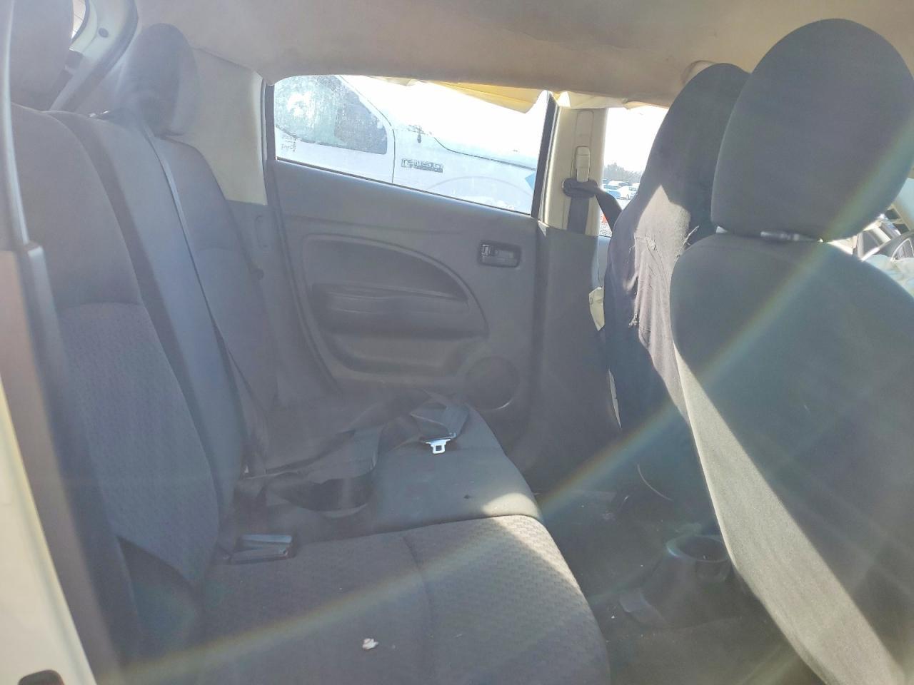 2020 Mitsubishi Mirage es