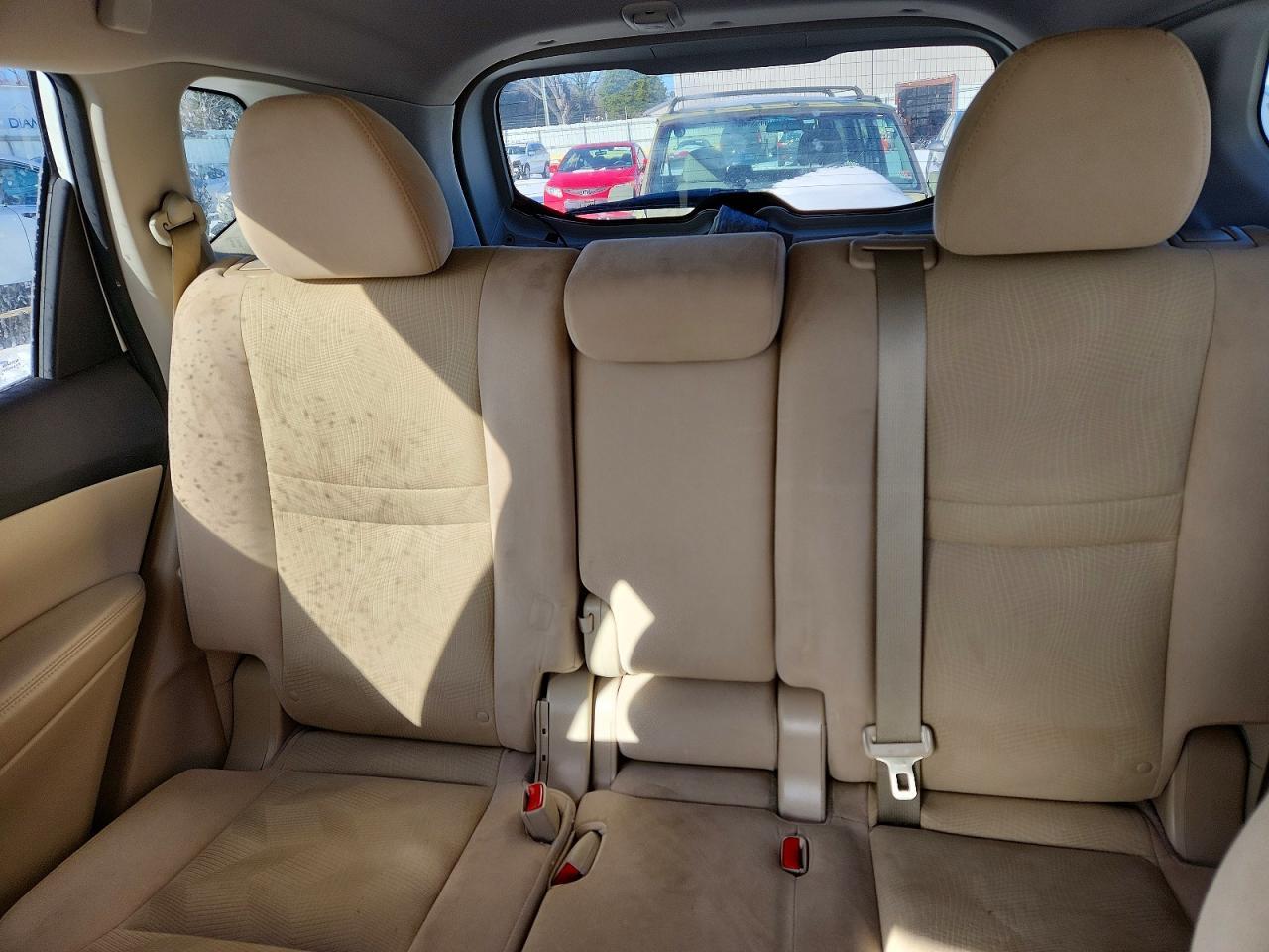 2015 Nissan Rogue s