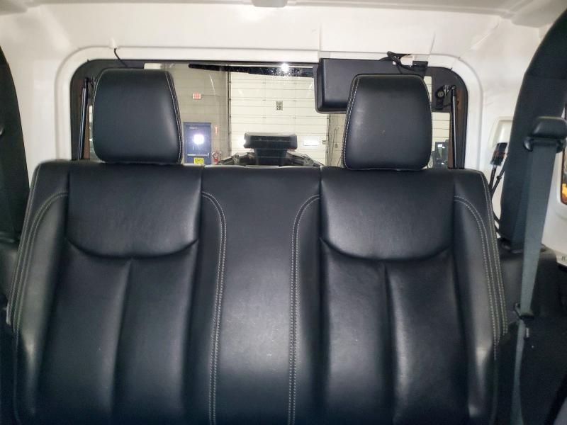 2013 Jeep Wrangler Sahara