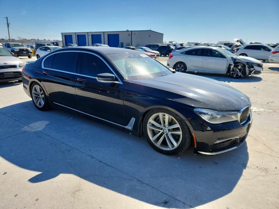 2016 BMW 750 xi