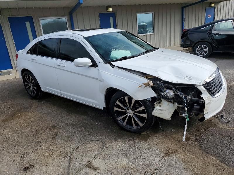 2014 Chrysler 200 Limited