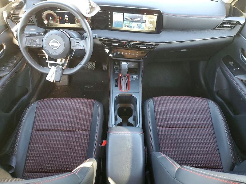 2025 Nissan Kicks sr