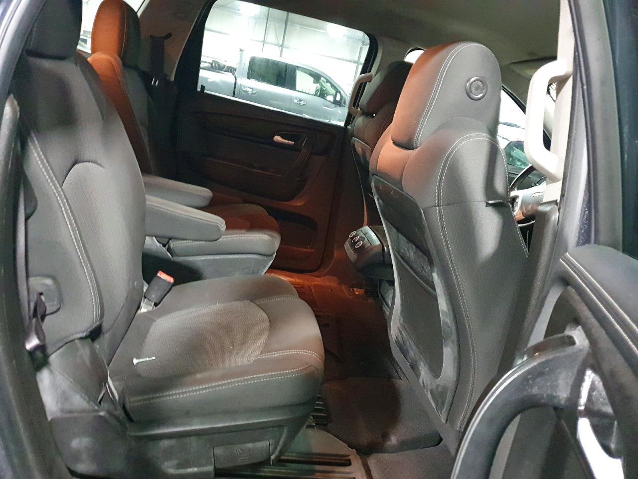 2013 Chev Traverse lt