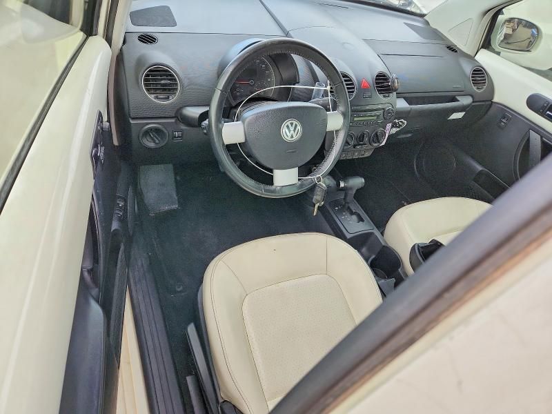 2008 Volkswagen New Beetle Triple White