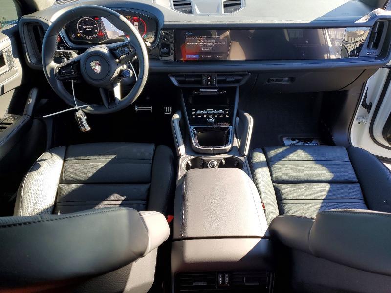 2025 Porsche Cayenne gts