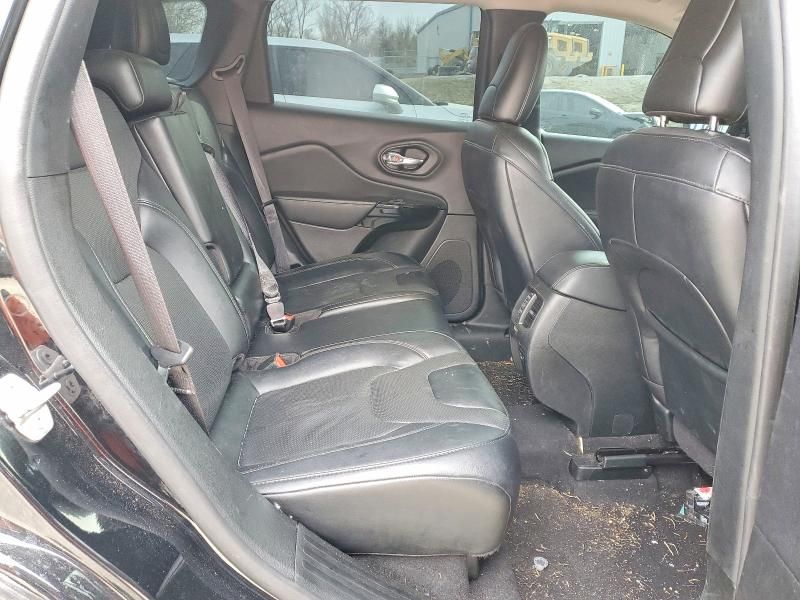 2023 Jeep Cherokee Altitude lux