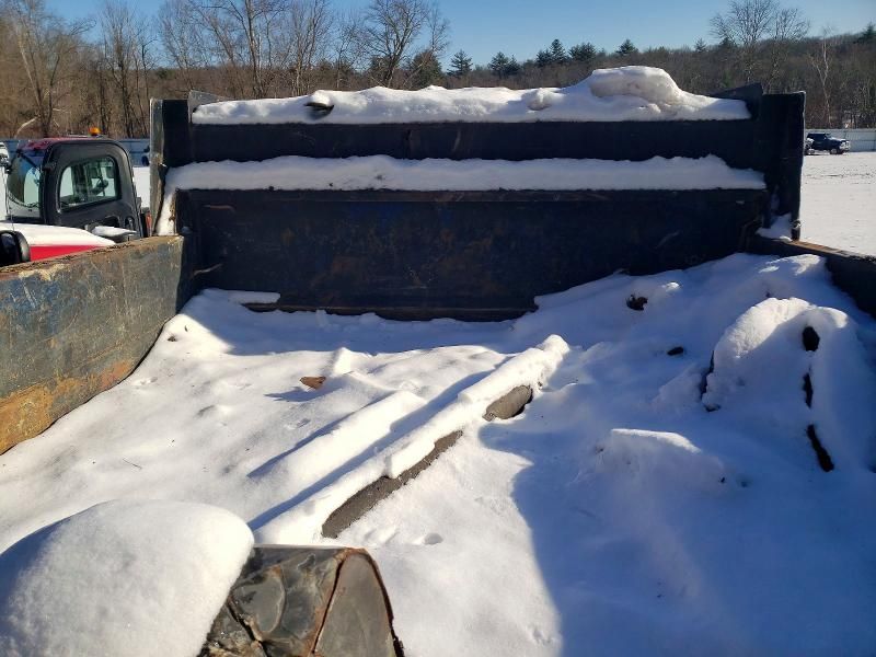 2003 Chevrolet Silverado Dump Truck