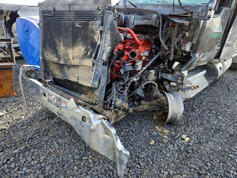 2020 Kenworth Construction W990
