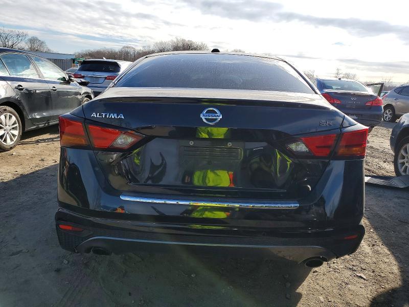 2020 Nissan Altima sr