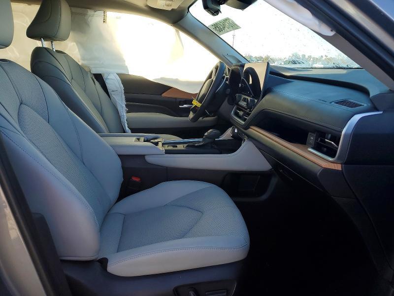 2025 Toyota Grand Highlander Platinum