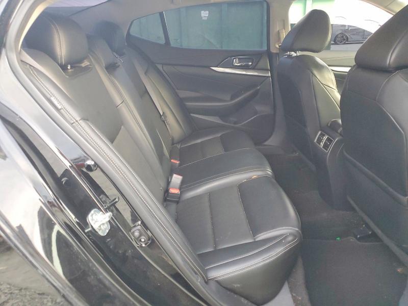 2019 Nissan Maxima s