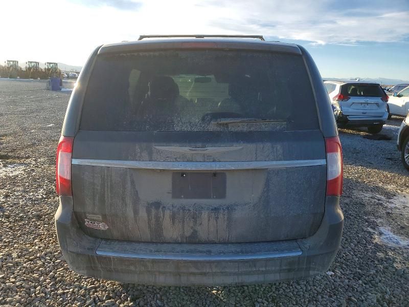 2015 Chrysler Town & Country Touring