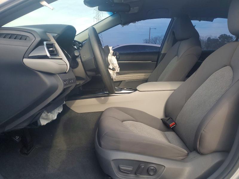 2018 Toyota Camry le