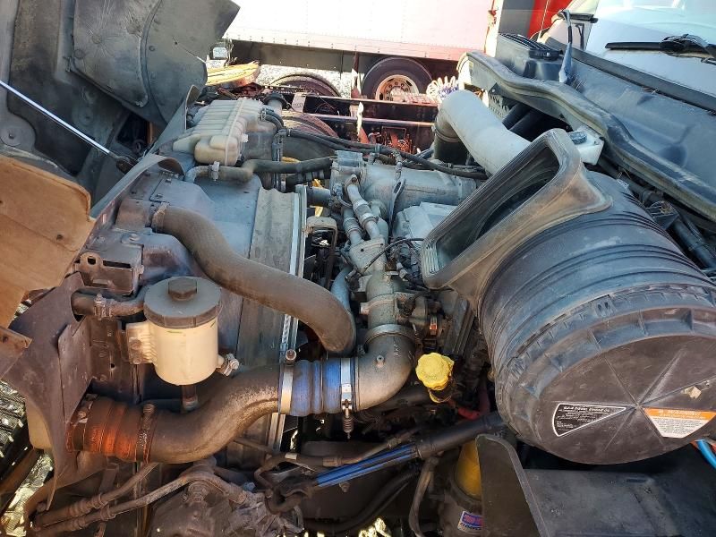 2013 International Prostar Semi Truck