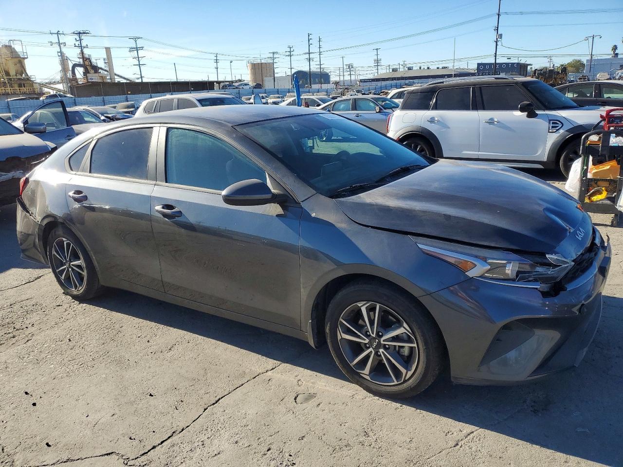 2022 KIA Forte fe