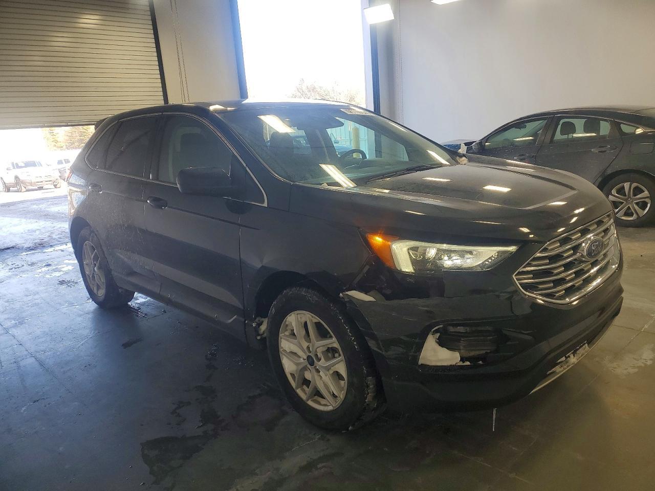 2022 Ford Edge sel