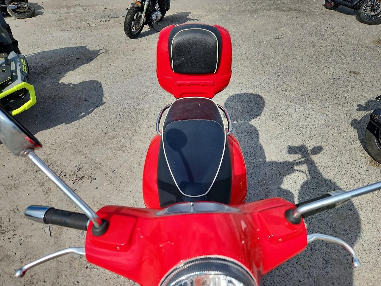 2013 Vespa GTS 300 Super