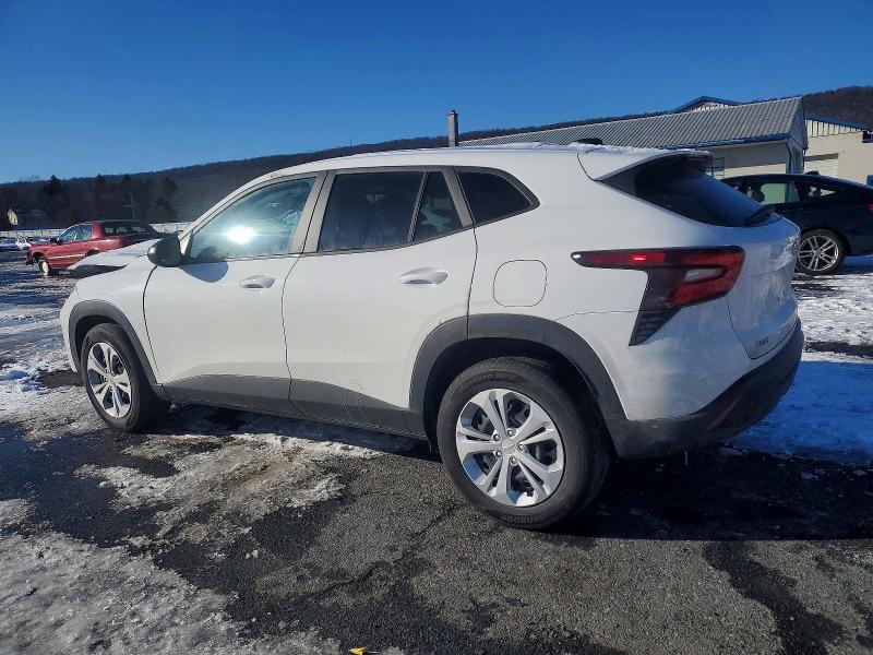 2025 Chevrolet Trax ls