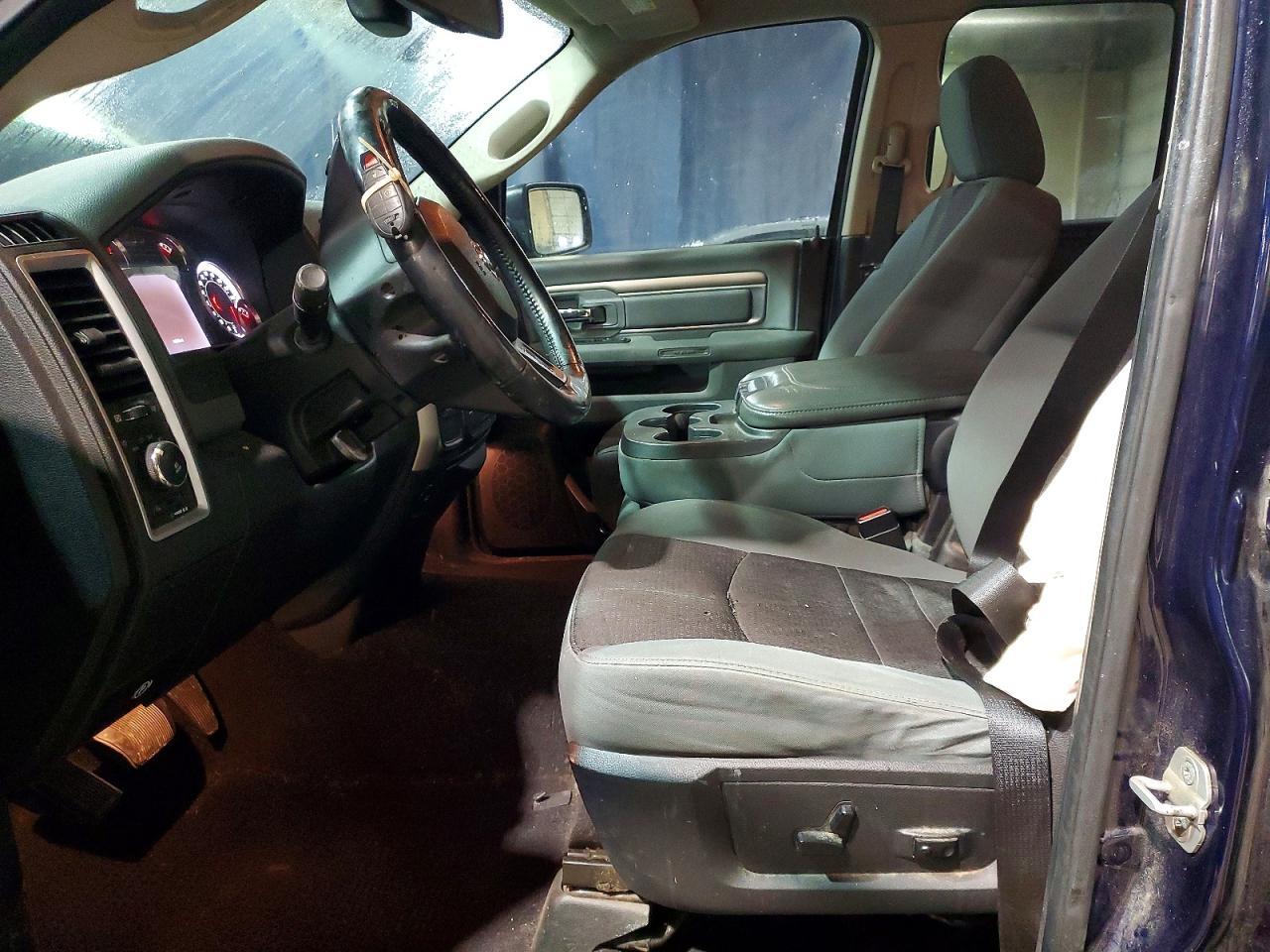 2013 Dodge Ram 1500 slt