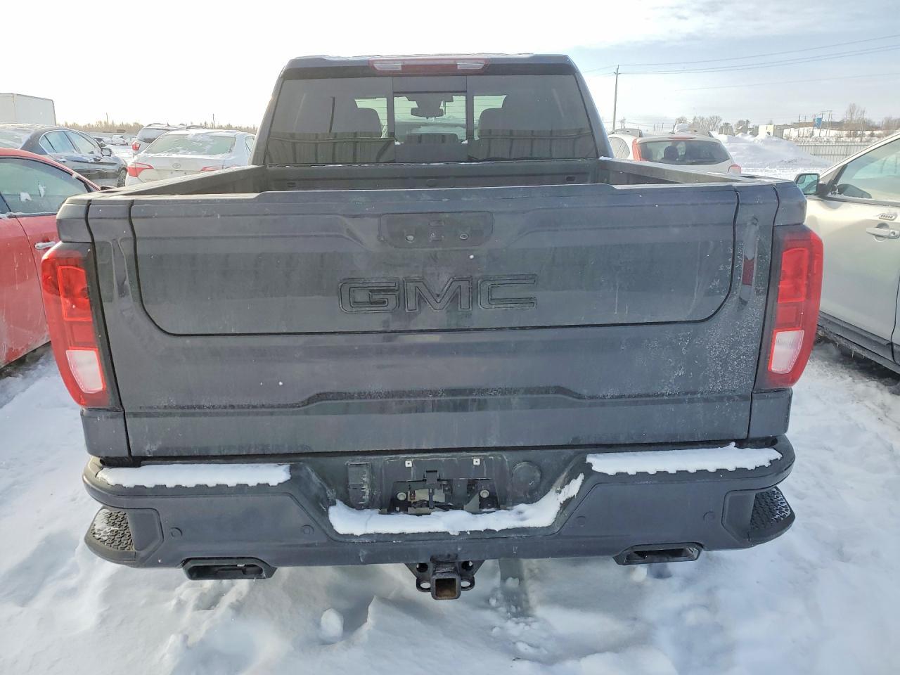 2024 GMC Sierra K1500 Elevation