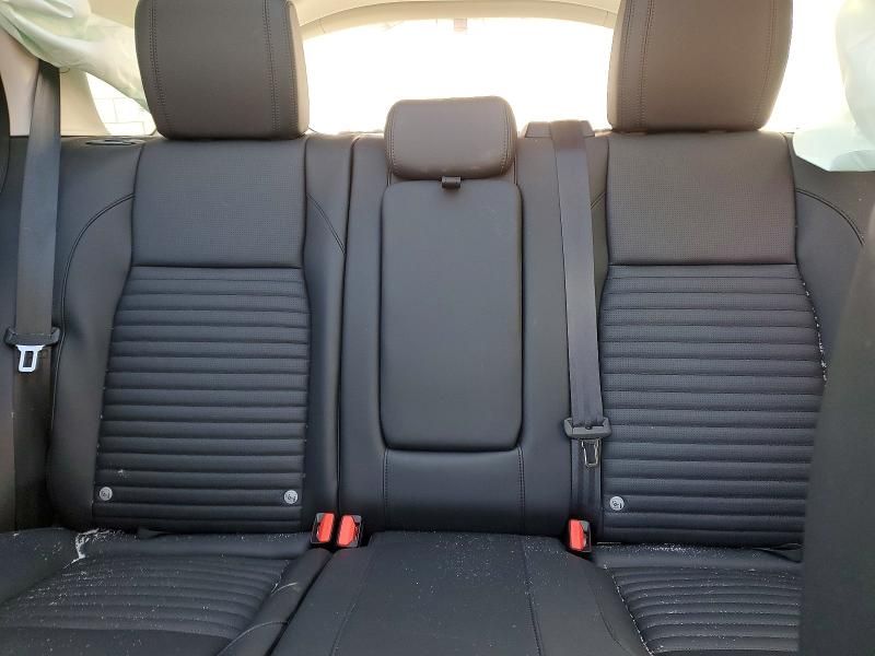 2024 Land Rover Discovery Sport s