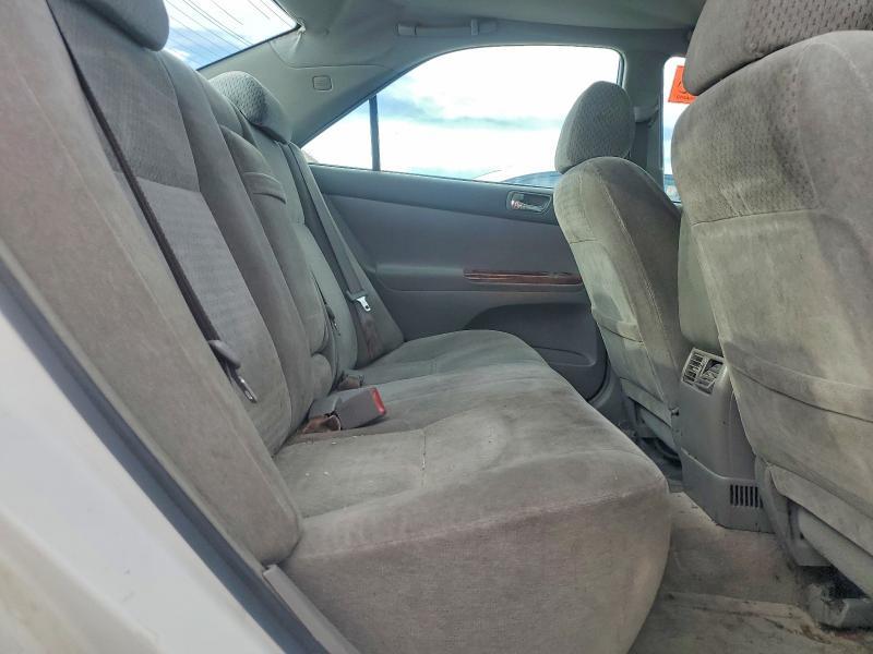 2002 Toyota Camry le