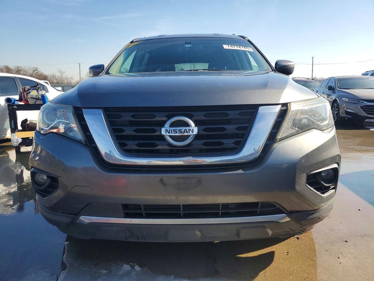 2018 Nissan Pathfinder s