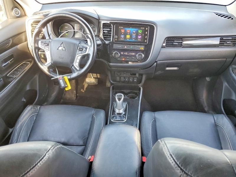 2018 Mitsubishi Outlander se