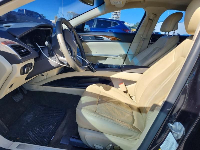 2014 Lincoln Townhouse MKZ