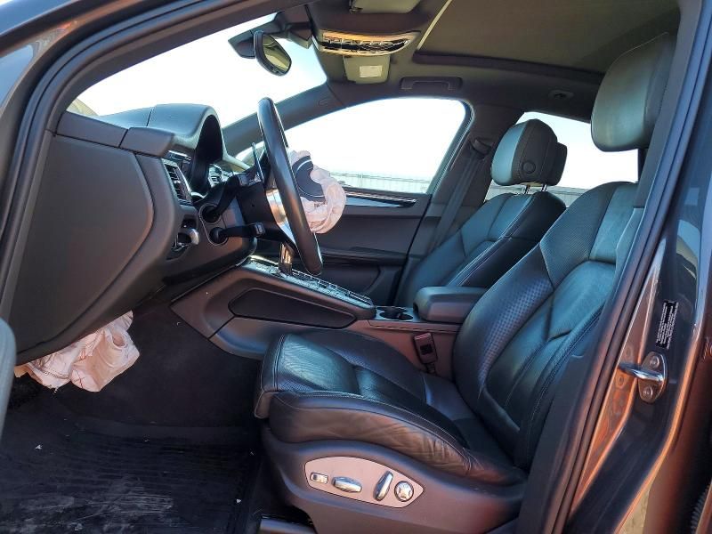 2016 Porsche Macan s