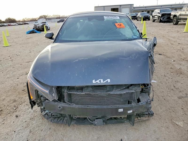 2025 KIA K4 gt Line