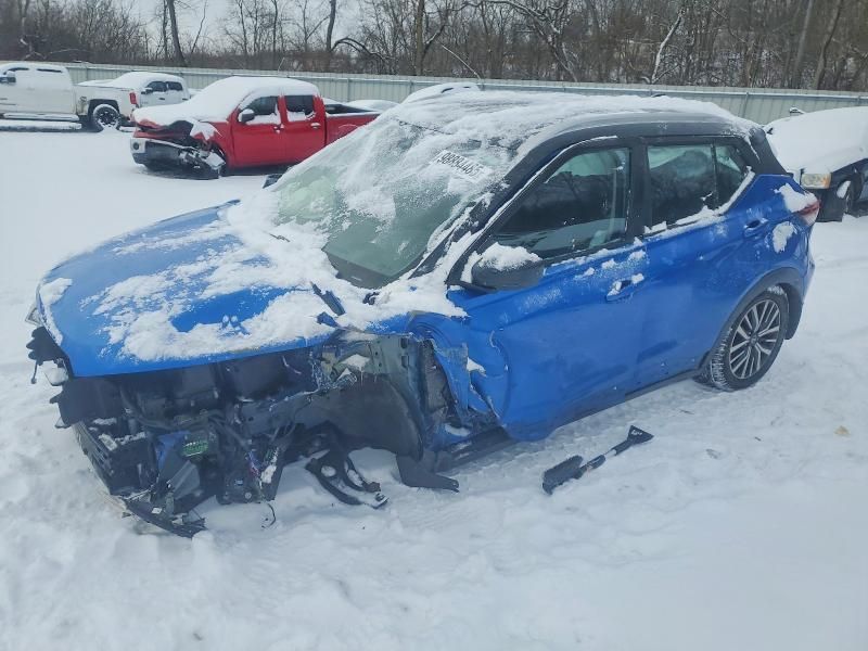 2021 Nissan Kicks sv
