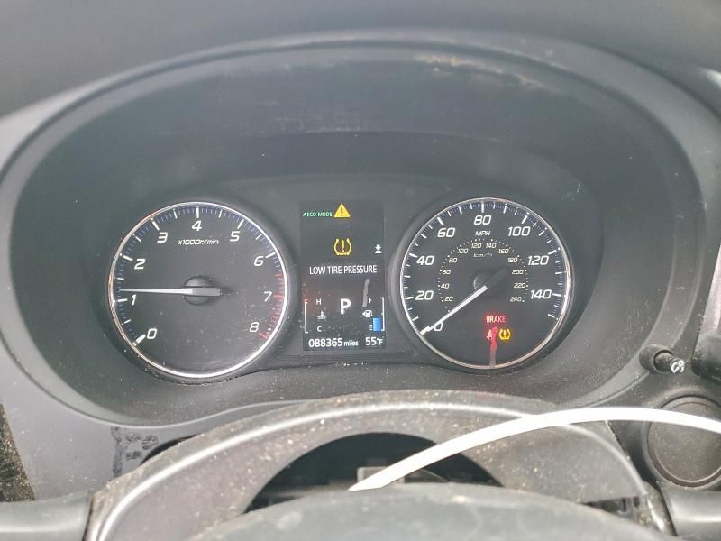 2020 Mitsubishi Outlander es