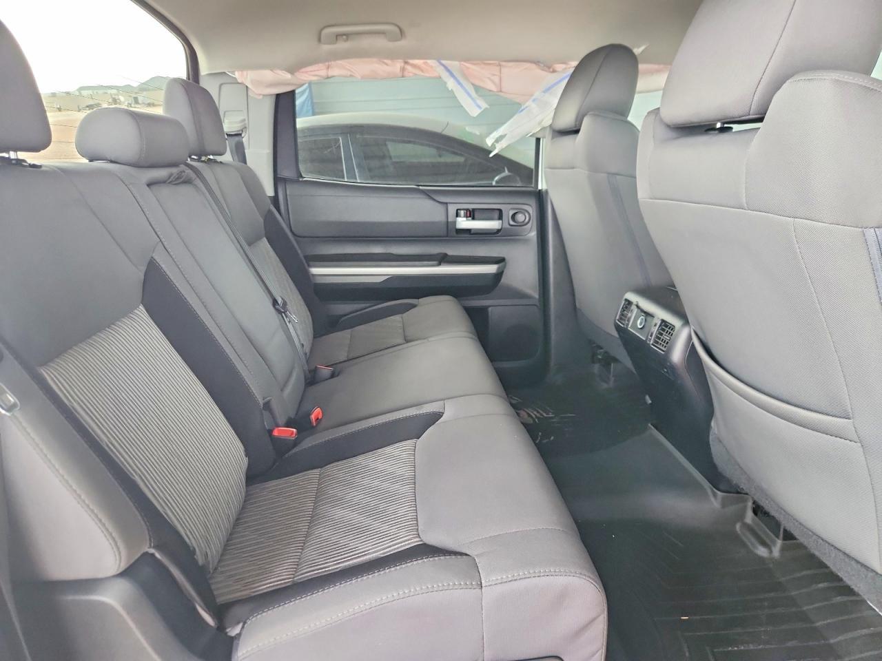 2017 Toyota Tundra Crewmax SR5