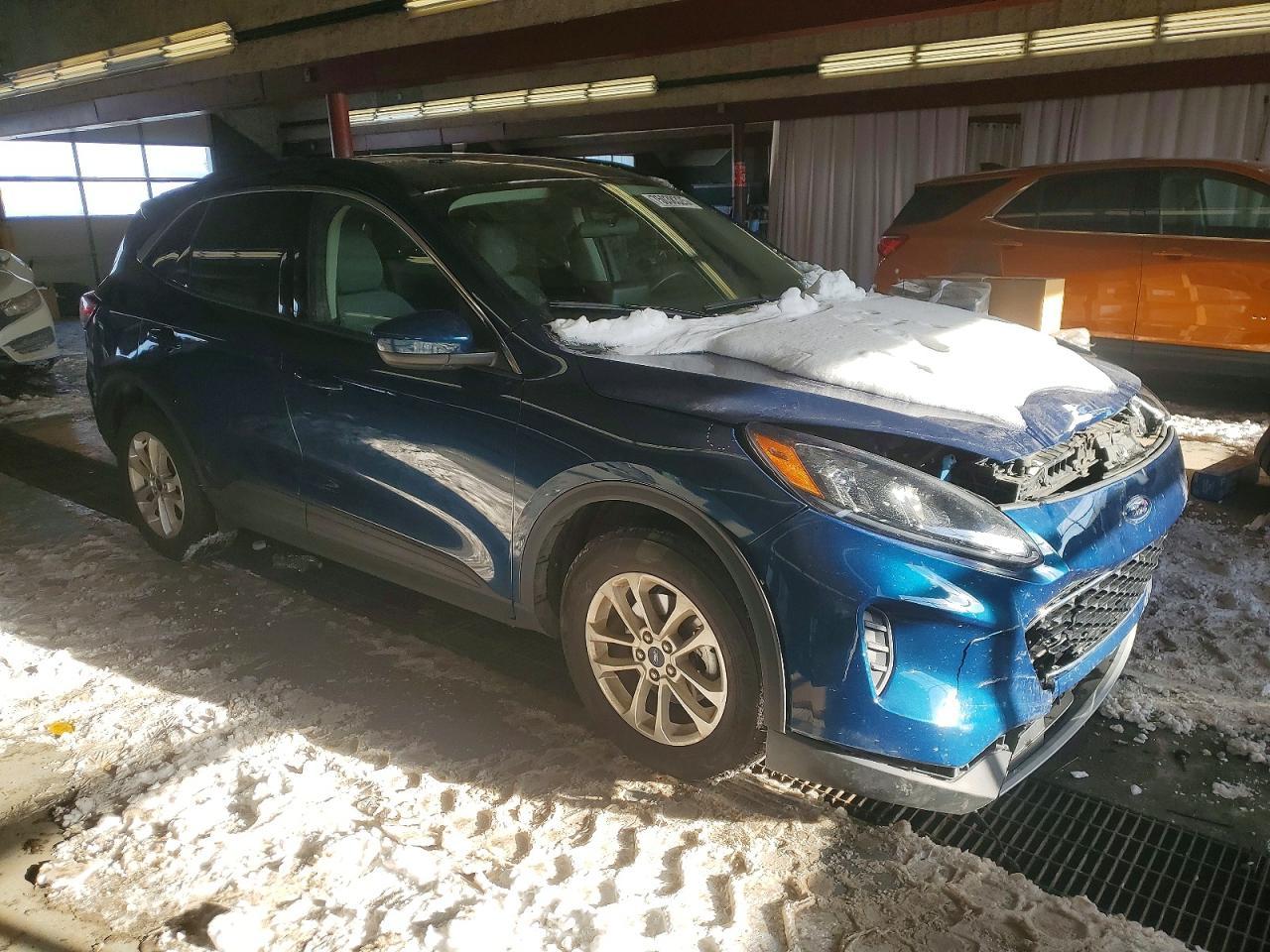 2020 Ford Escape se