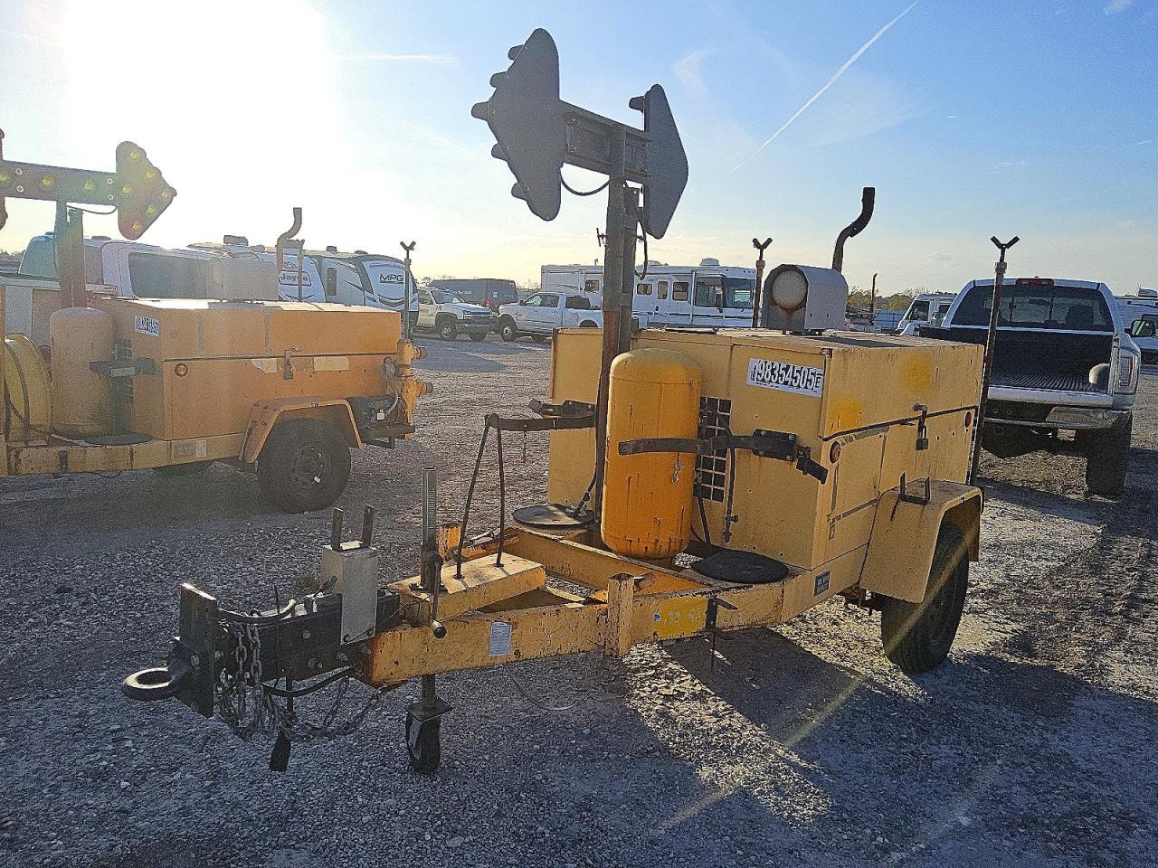 2000 Fene 1999 Technologies Service Manhole Support Trailer