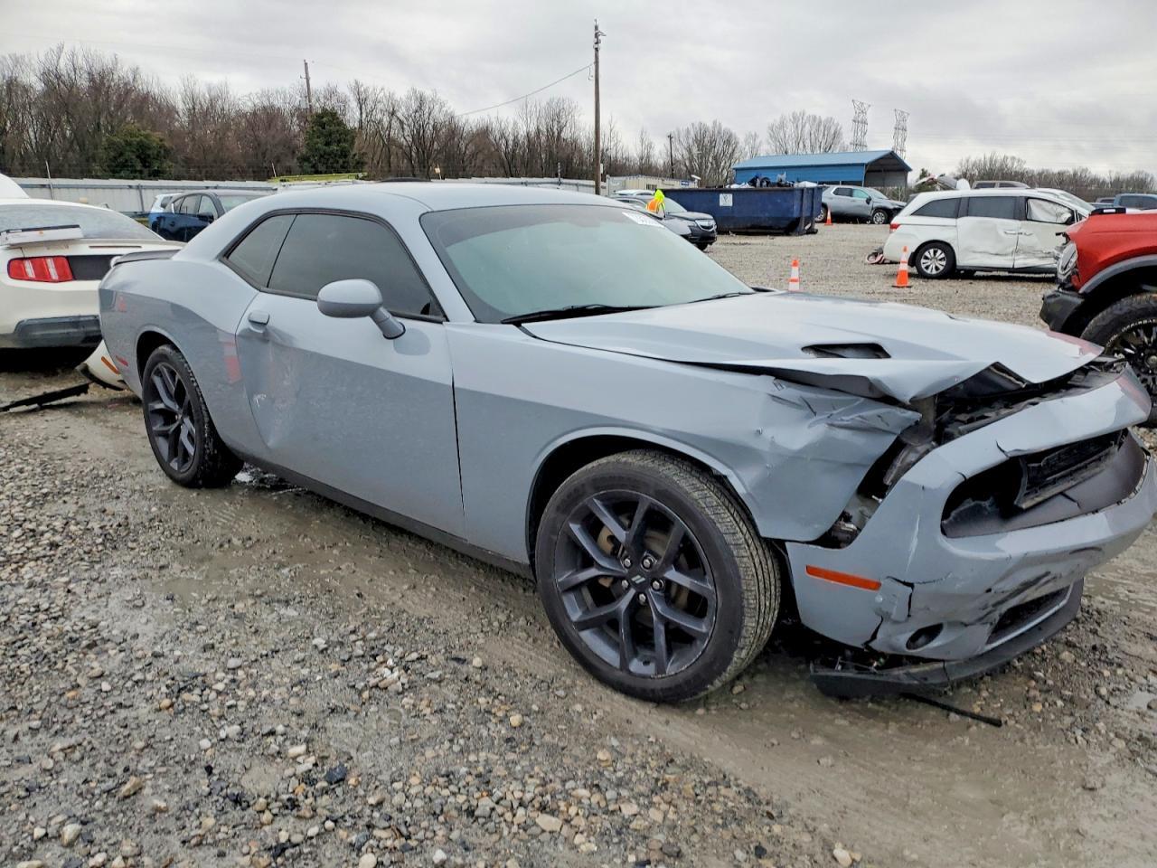 2021 Dodge Challenger sxt