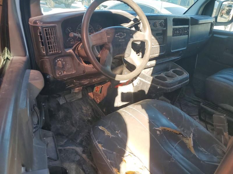 2006 Chevrolet Express G2500 Delivery Van